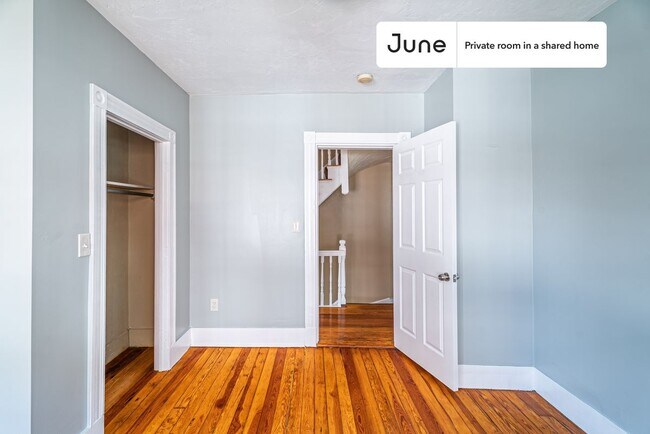Foto del edificio - Room in Shared 6 bed/2 bath home in Allston