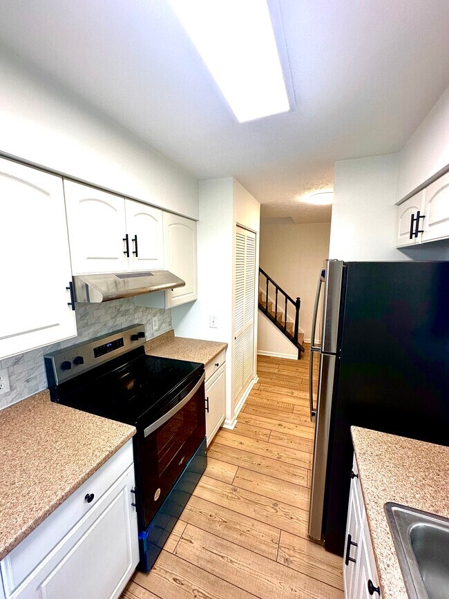 Foto del edificio - 7614 Pons Ln