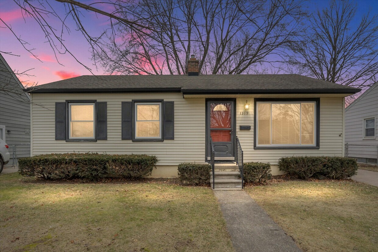 Foto principal - 1319 Amelia St