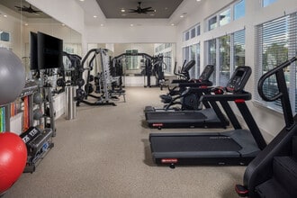 Building Photo - Cielo View