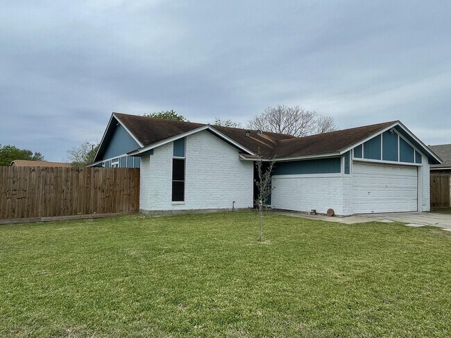 Building Photo - 3149 Crest Colony Ln