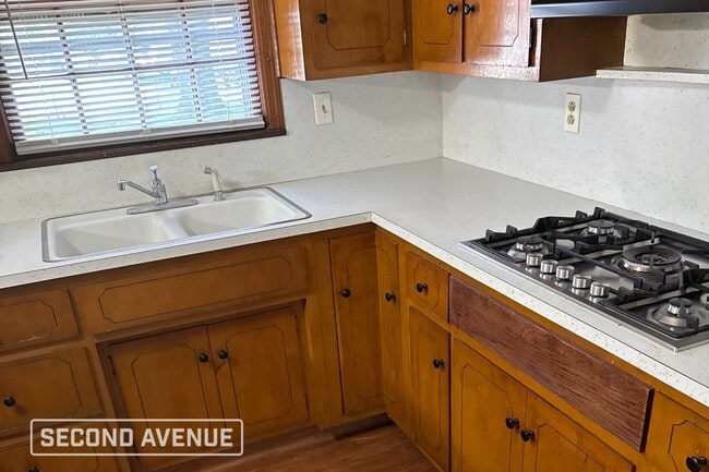 Foto del edificio - 2539 W 12th St