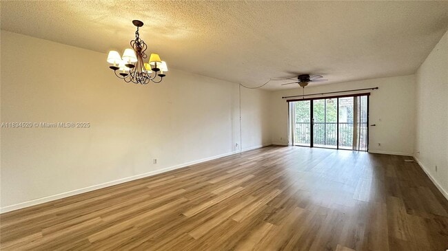 Building Photo - 413 Lakeview Dr
