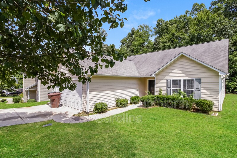 Foto principal - 1109 Maury Ln