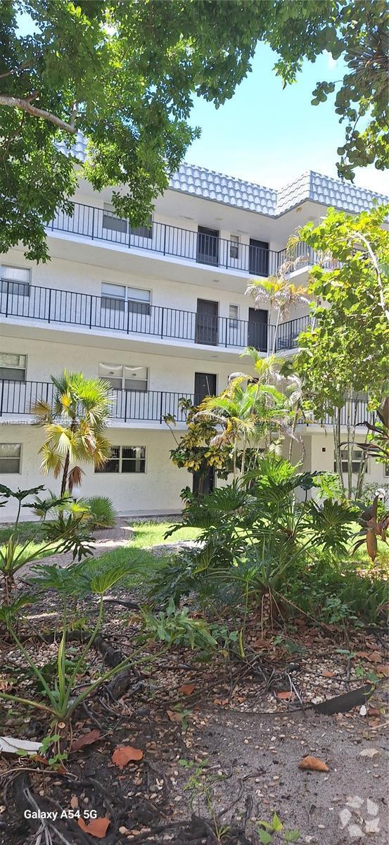 Building Photo - 3300 Spanish Moss Terrace