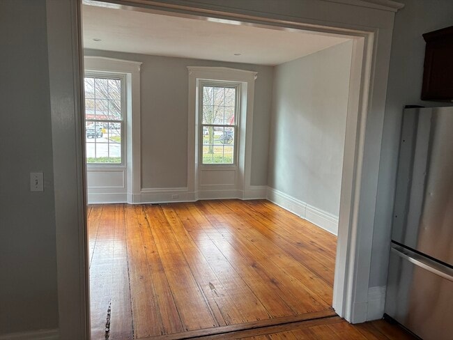 Building Photo - 126 High St