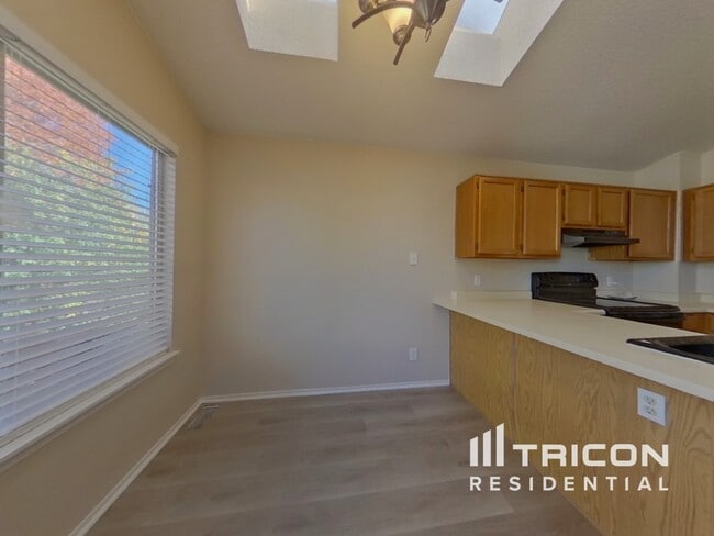 Foto del edificio - 6385 Nassau Ct