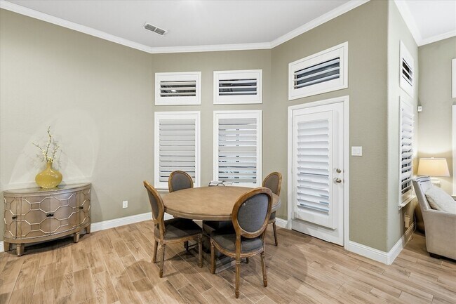 Foto del edificio - 904 10th St
