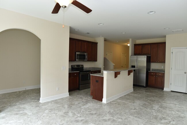 Foto del edificio - 3 Bed/2.5 Bath Townhome in Richmond Hill