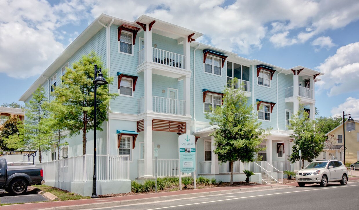 Primary Photo - 1016 SW 8th Ave