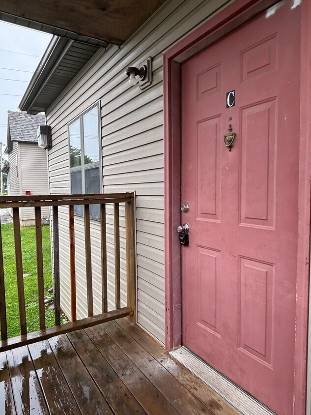 Foto principal - Come see this 3 bedroom 2 bathroom Recentl...