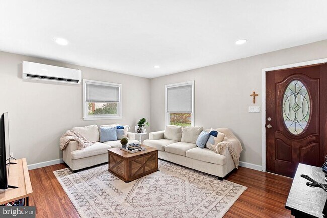 Foto del edificio - 219 Josephine St