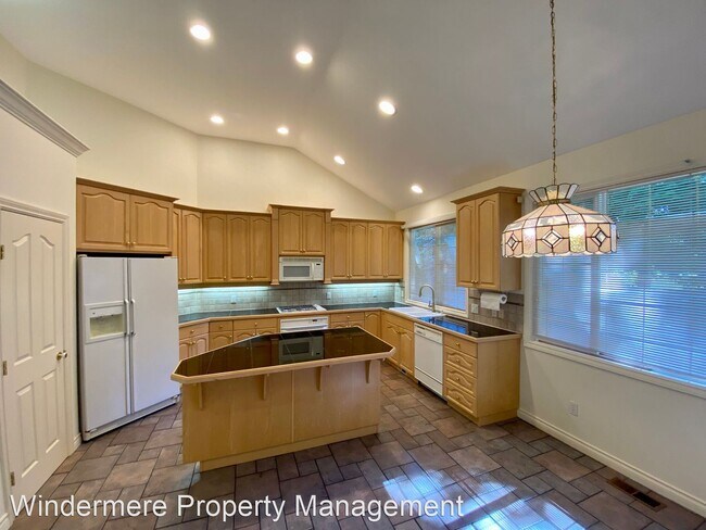 Foto del edificio - 3 br, 2 bath House - 8616 Blue Grouse Way