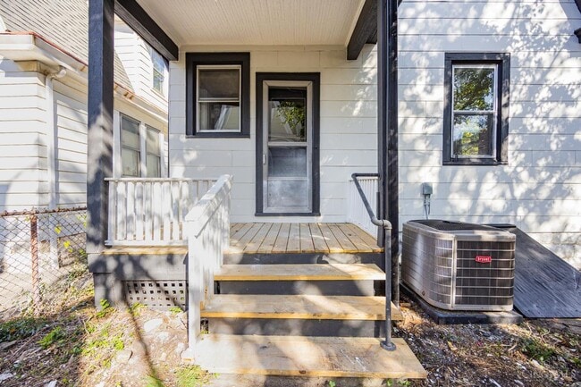 Photo - Two Bedroom Available Now and for 26-27 Year! House