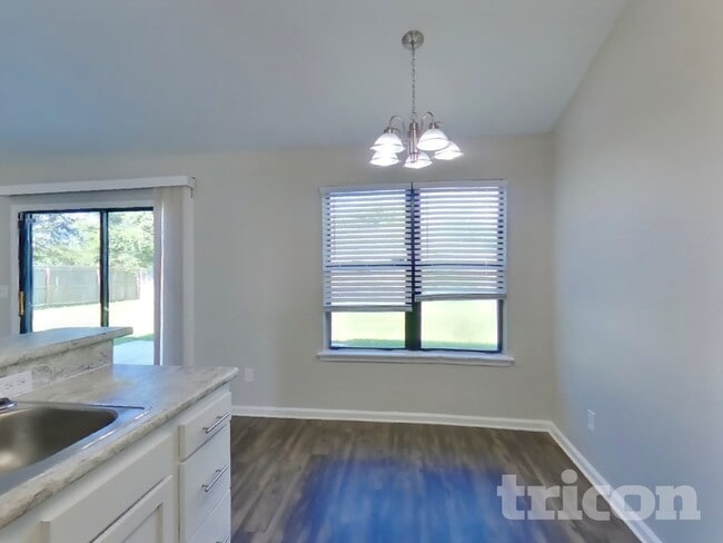 Foto del edificio - 11540 Rolling River Blvd