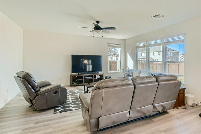 Building Photo - 4501 Capua Ct