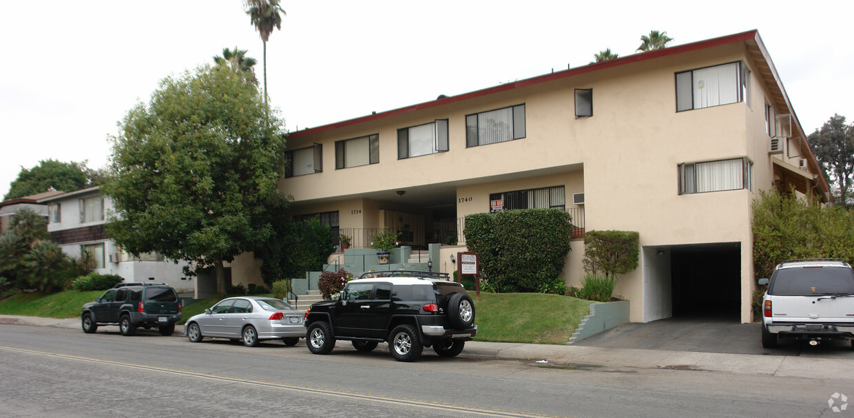 Building Photo - Grevelia Apartments