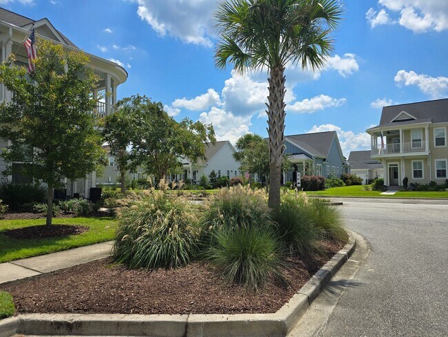 Building Photo - Charming Townhome in Ravenels Poplar Grove...