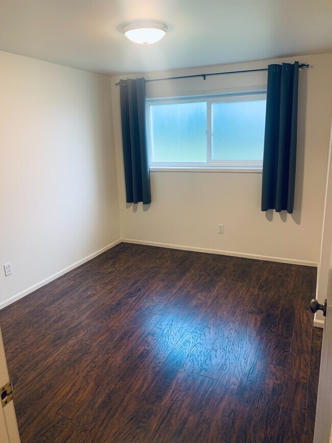 Foto del edificio - 946 N 89th St
