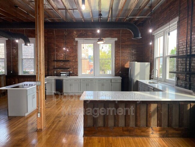 Foto del edificio - 1815 Bailey Ave