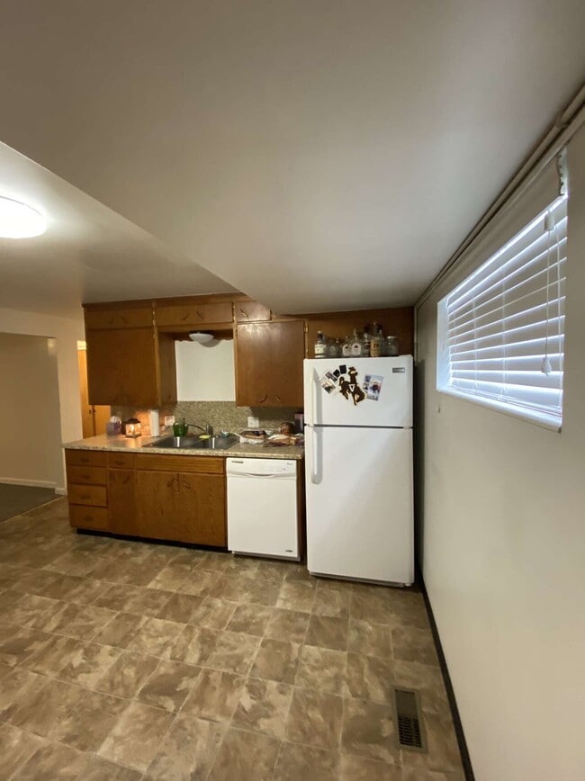 Foto del edificio - 486 W 100 N Logan