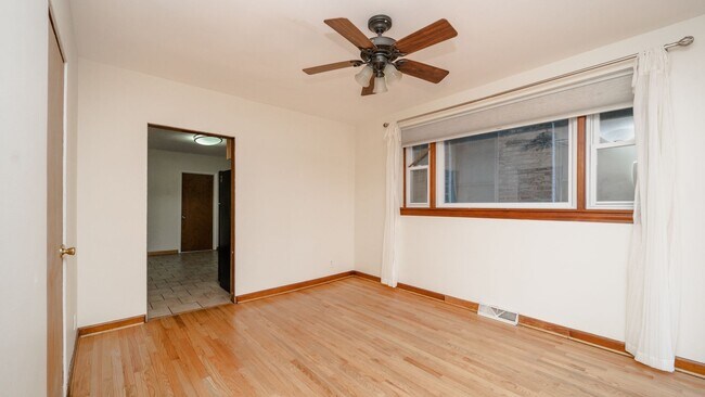 Dining Space - 1235 W Ohio St