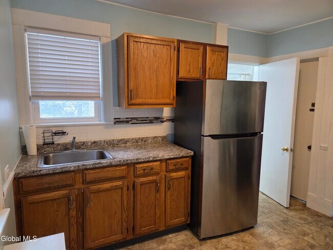 Foto del edificio - 1594 Union St