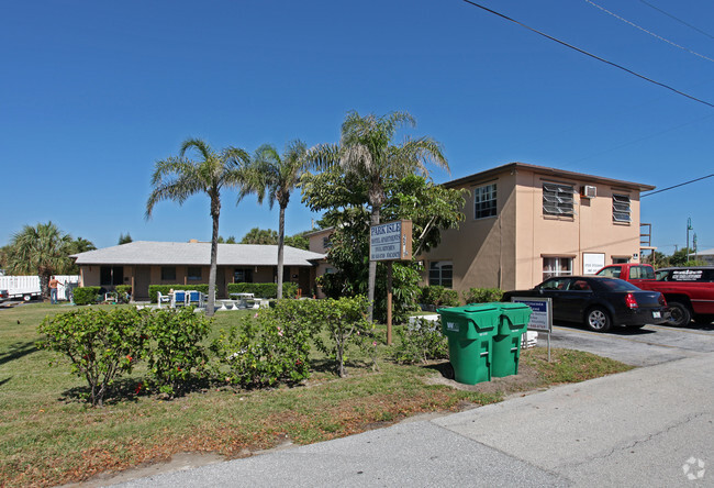 Primary Photo - Park Isle Apartments