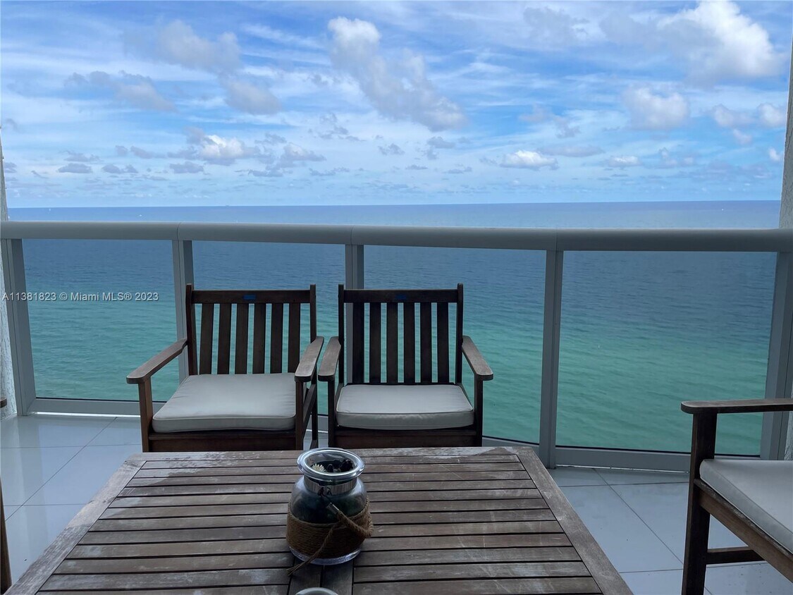 15811 COLLINS AVE Unit 1804  