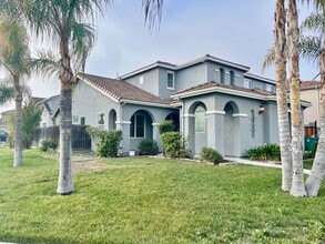 Building Photo - 1435 San Diego St