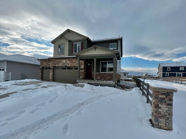 Building Photo - Gorgeous 4 Bed, 2.5 Bath New-Build in Bert...