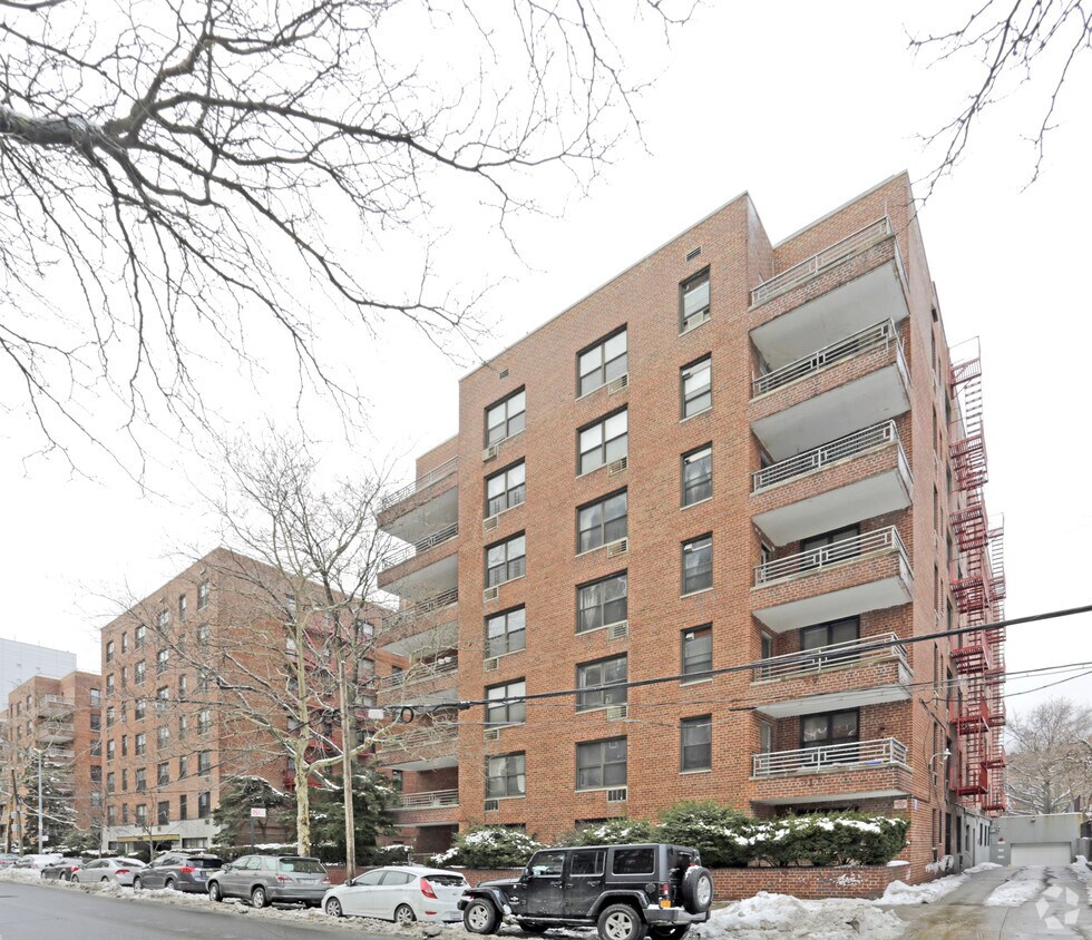 13815 Franklin Ave, Flushing, NY 11355 13815 Franklin Ave Flushing