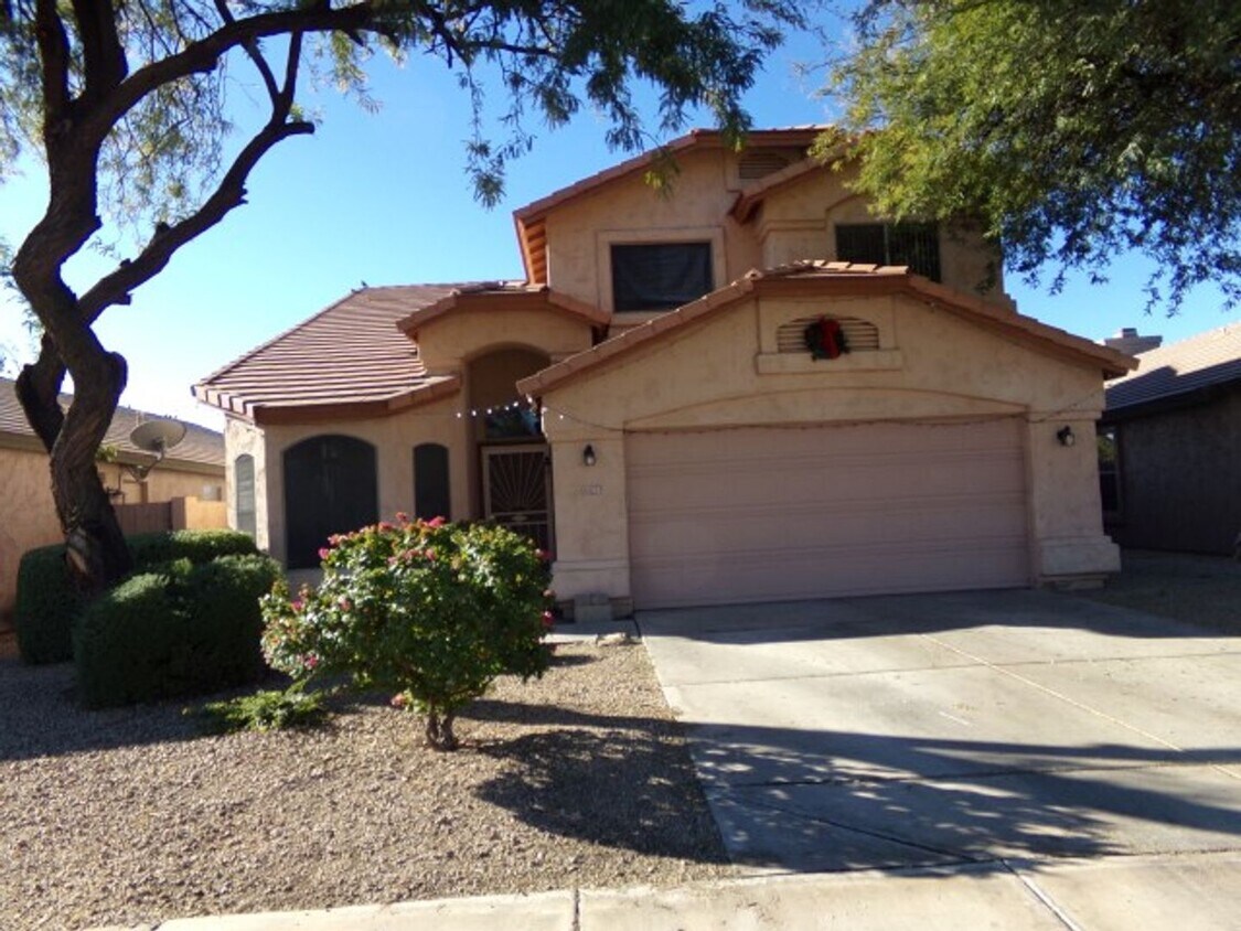 Foto principal - Beautiful 4 bed/2.5 bath in Desert Ridge!