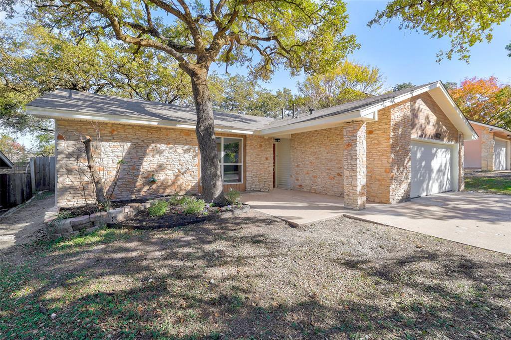 Primary Photo - 402 Mulberry Dr