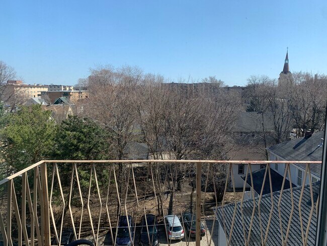 Balcony/View - 7443 Washington St