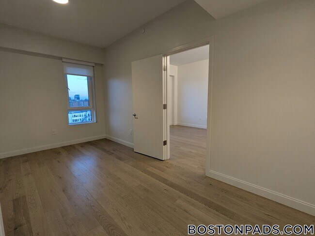 Foto del edificio - 55 Brighton Ave