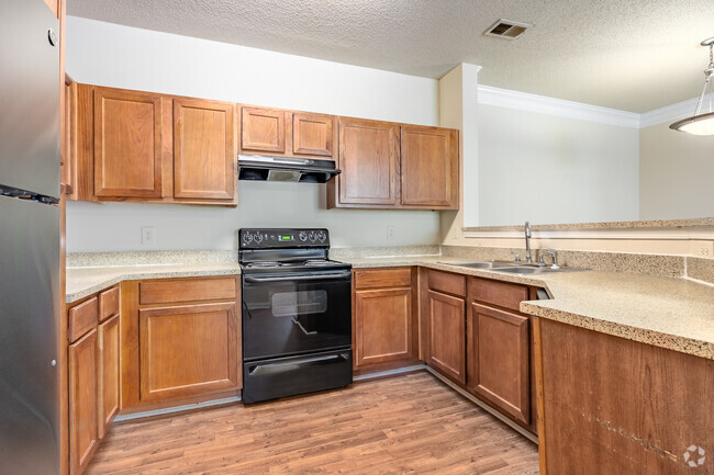 2BR, 2BA - 1146SF - Village Highlands