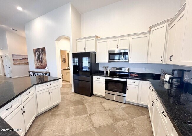 Foto del edificio - 14238 E Morning Vista Ln