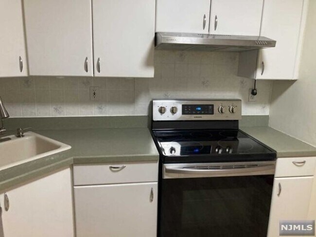 Foto del edificio - 531 Windsor Dr