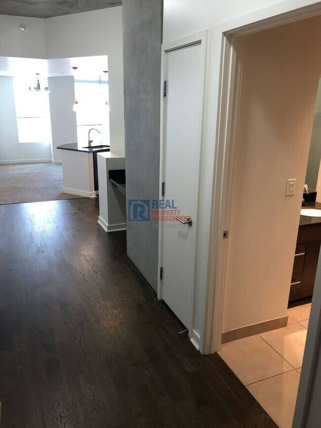 Foto del edificio - 891 14th St