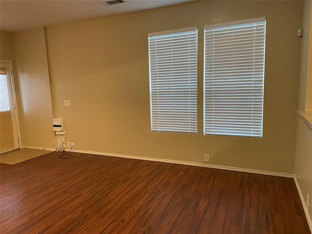 Building Photo - 2637 Van Buren Dr