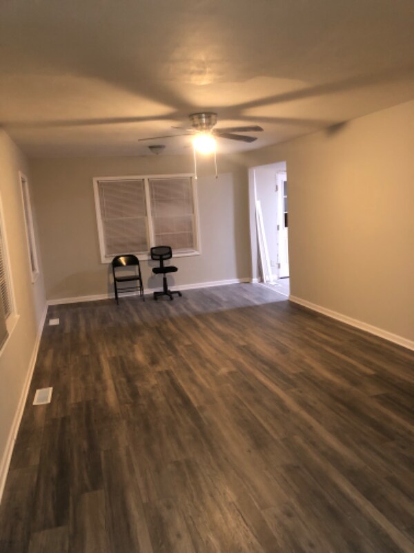 Foto principal - 748 McArthur Rd