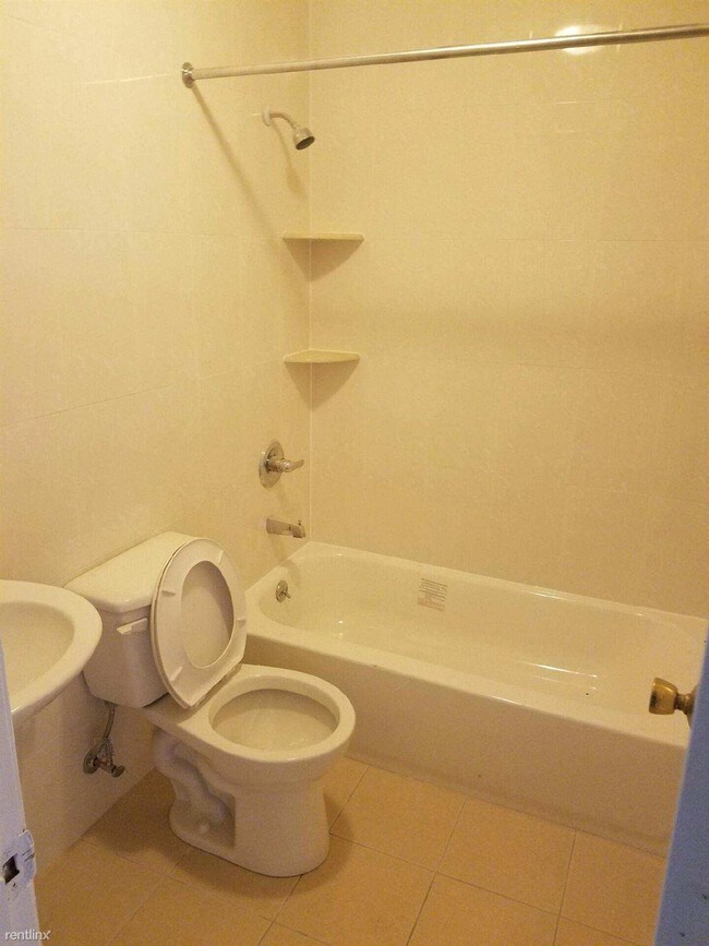 Foto del edificio - 5670 Mosholu Ave