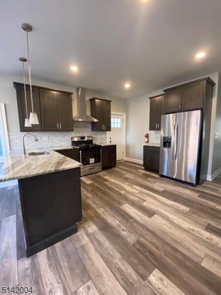 Foto principal - 493 Washington St