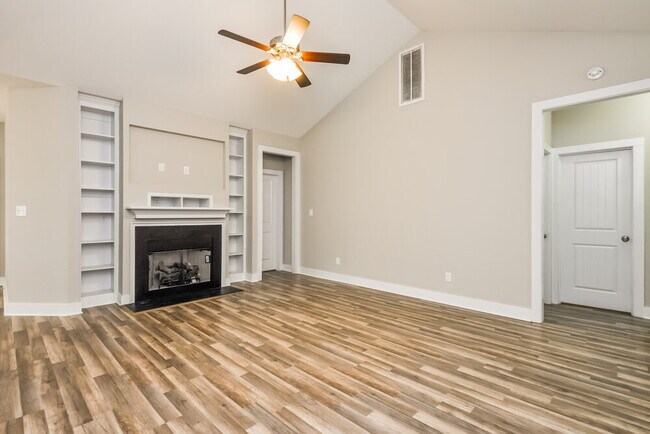 Foto del edificio - 75 Wood Green Dr