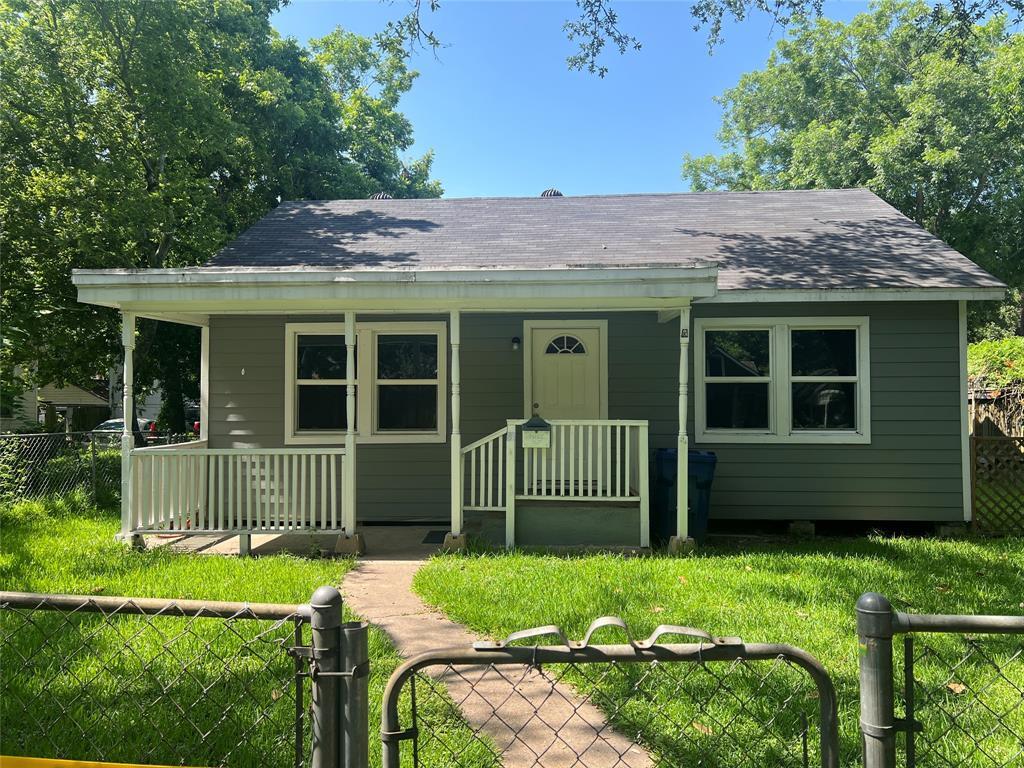 Foto principal - 308 11th St N