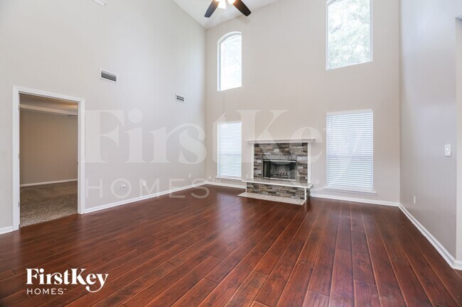 Foto del edificio - 2921 Ravine Hill Dr