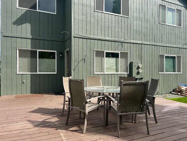 Foto del edificio - 4766 Grumman St