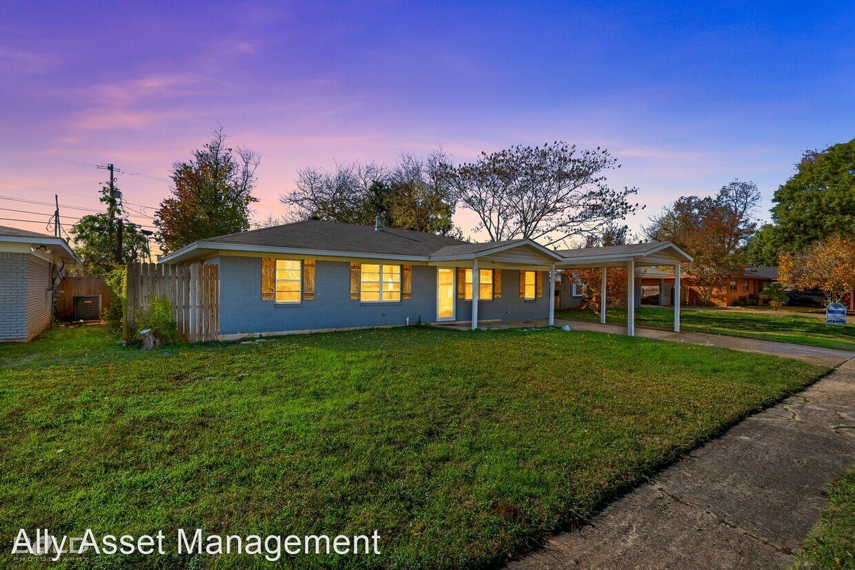 Primary Photo - 3 br, 2 bath House - 4006 Ella