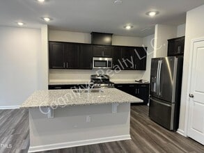 Building Photo - 1516 Foal Run Trl